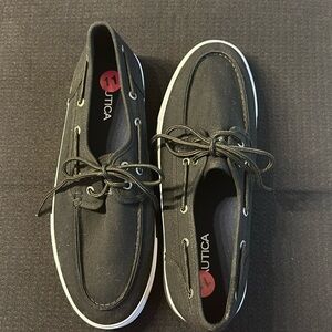 Nautica Men’s black canvas sneakers Size 11 New